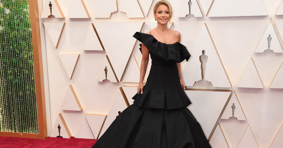 How Much Does Kelly Ripa Make A Year