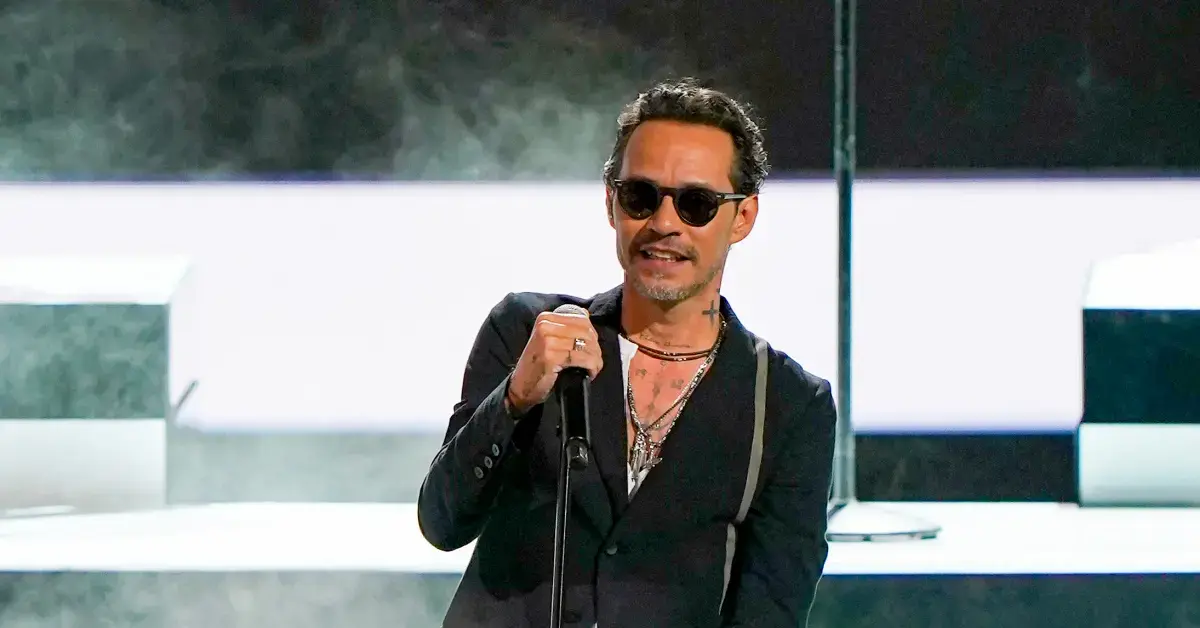 Marc Anthony on-stage