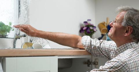 TikToker's Hidden Camera Catches Maintenance Guy Being a Total Creep