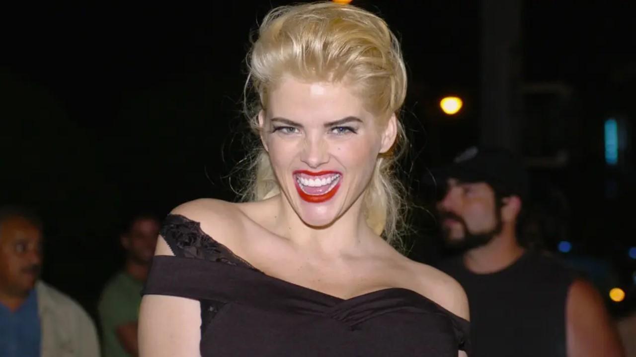 Anna Nicole Smith in a black dress