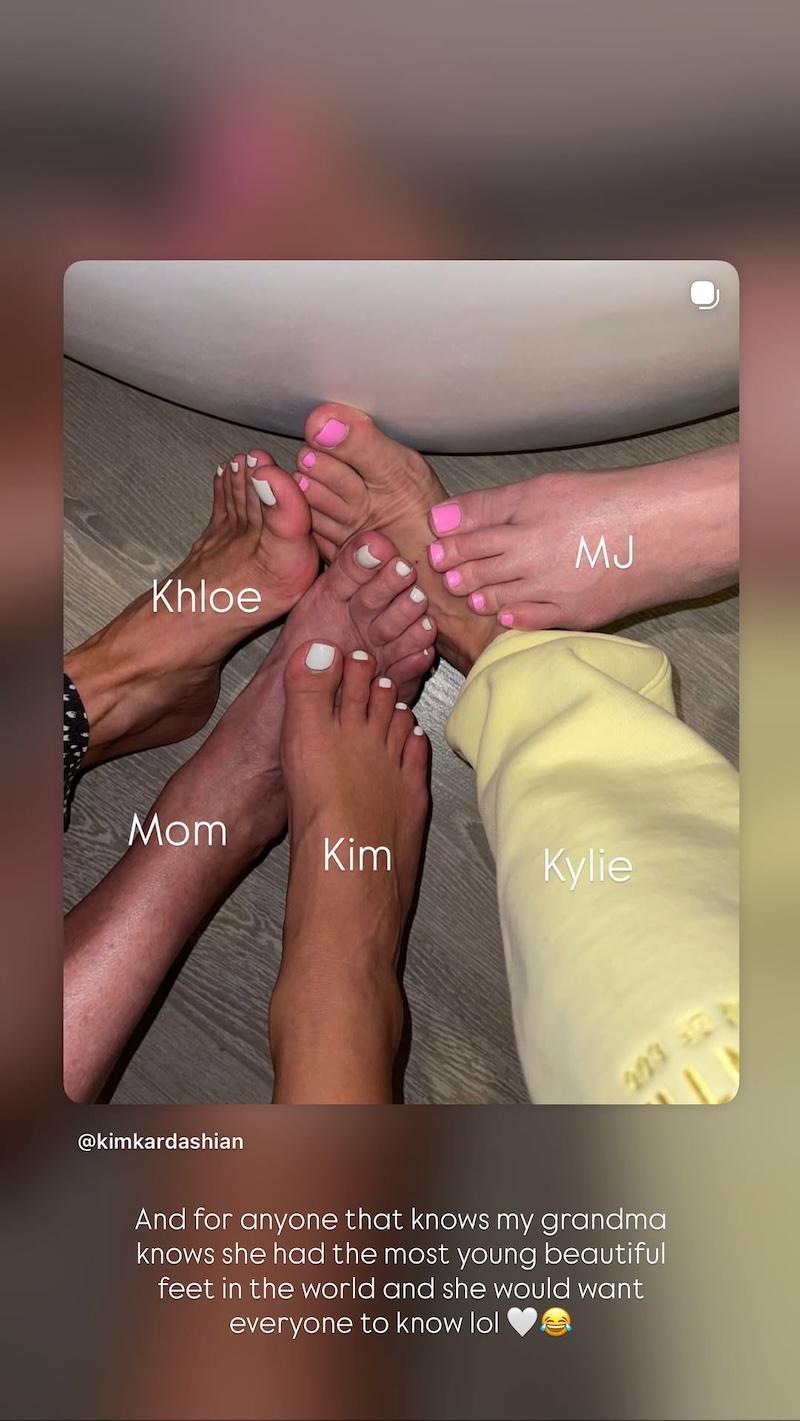 kim kardashian mj foot selfie
