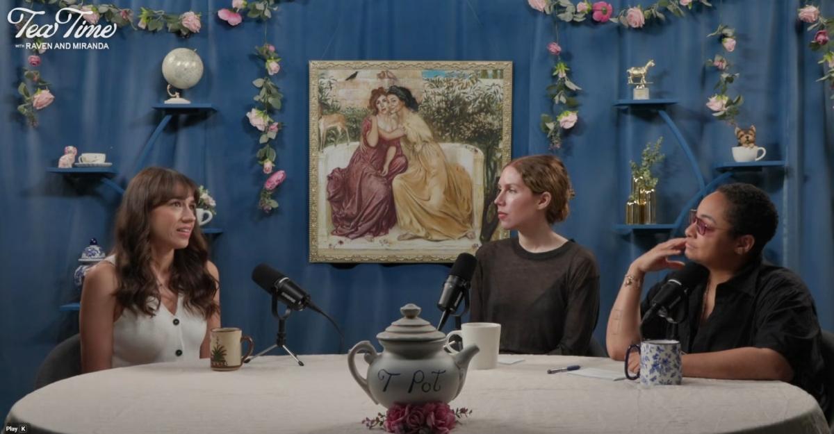 colleen ballinger tea time