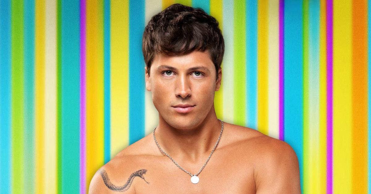 Robert Rausch poses shirtless for his official 'Love Island USA' Season 6 portrait.