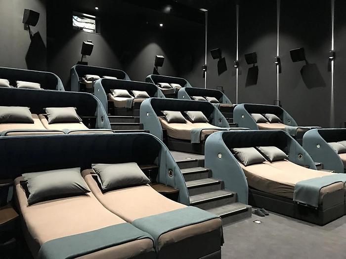 5 seater cinema lounge