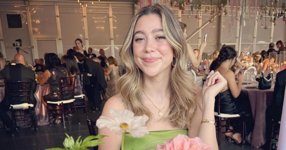 pete davidson's younger sister casey davidson at a wedding