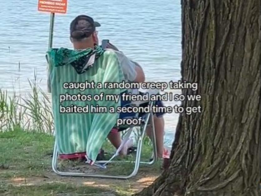 Man takes pictures of girls at the beach