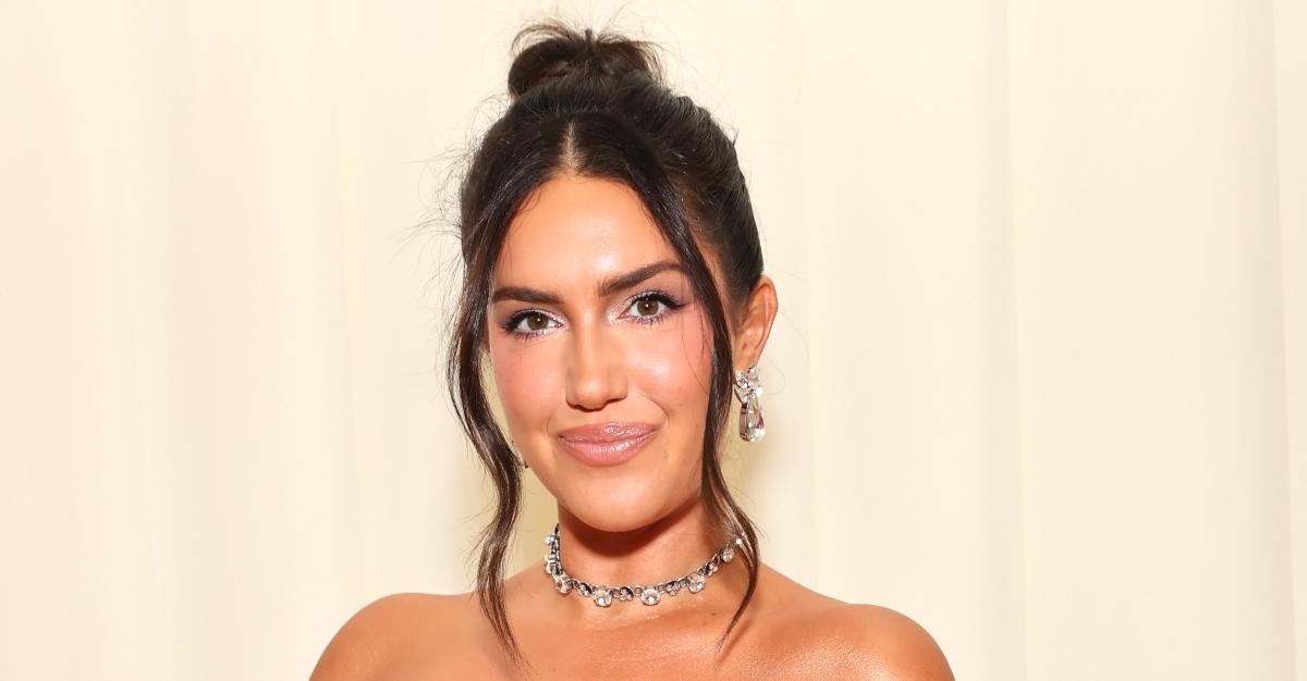 Tinx on Dating Rules and Her Hot Sauce Dressing