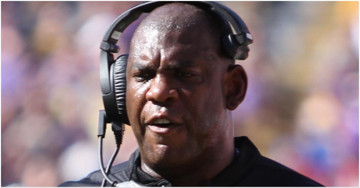 Mel Tucker scolding his team during a game
