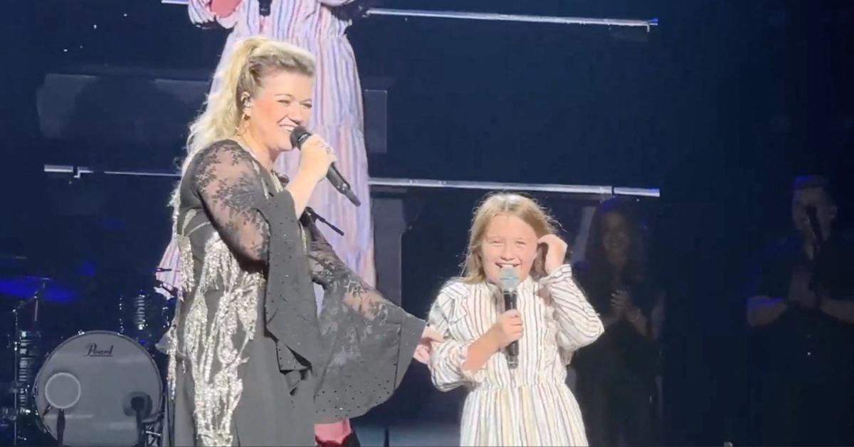 Kelly Clarkson and River Rose perform together in Las Vegas, Nev. 