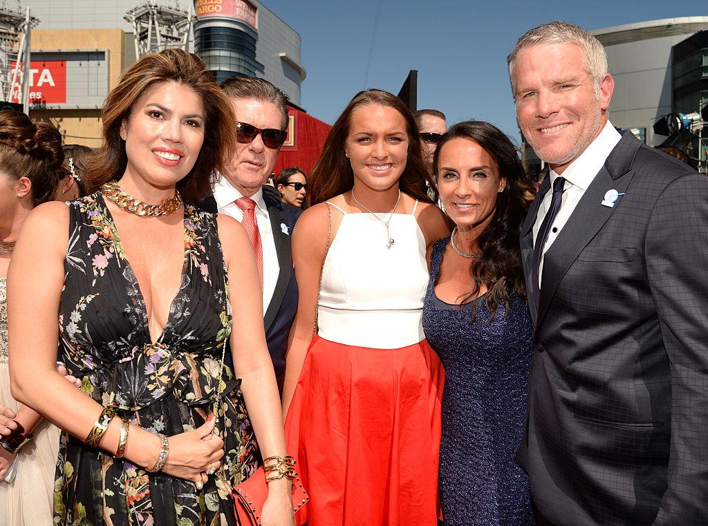 Tanya Callau, Alan Thicke, Breleigh Favre, Deanna Favre and Brett Favre 