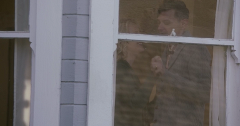 garth-and-bess-season-15-window-1579921467079.png