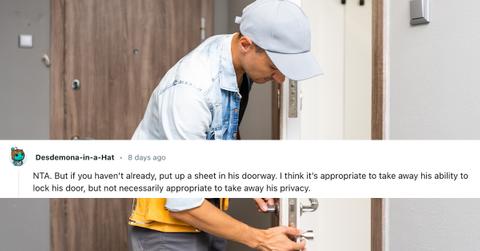 Parent removes teen sons bedroom door