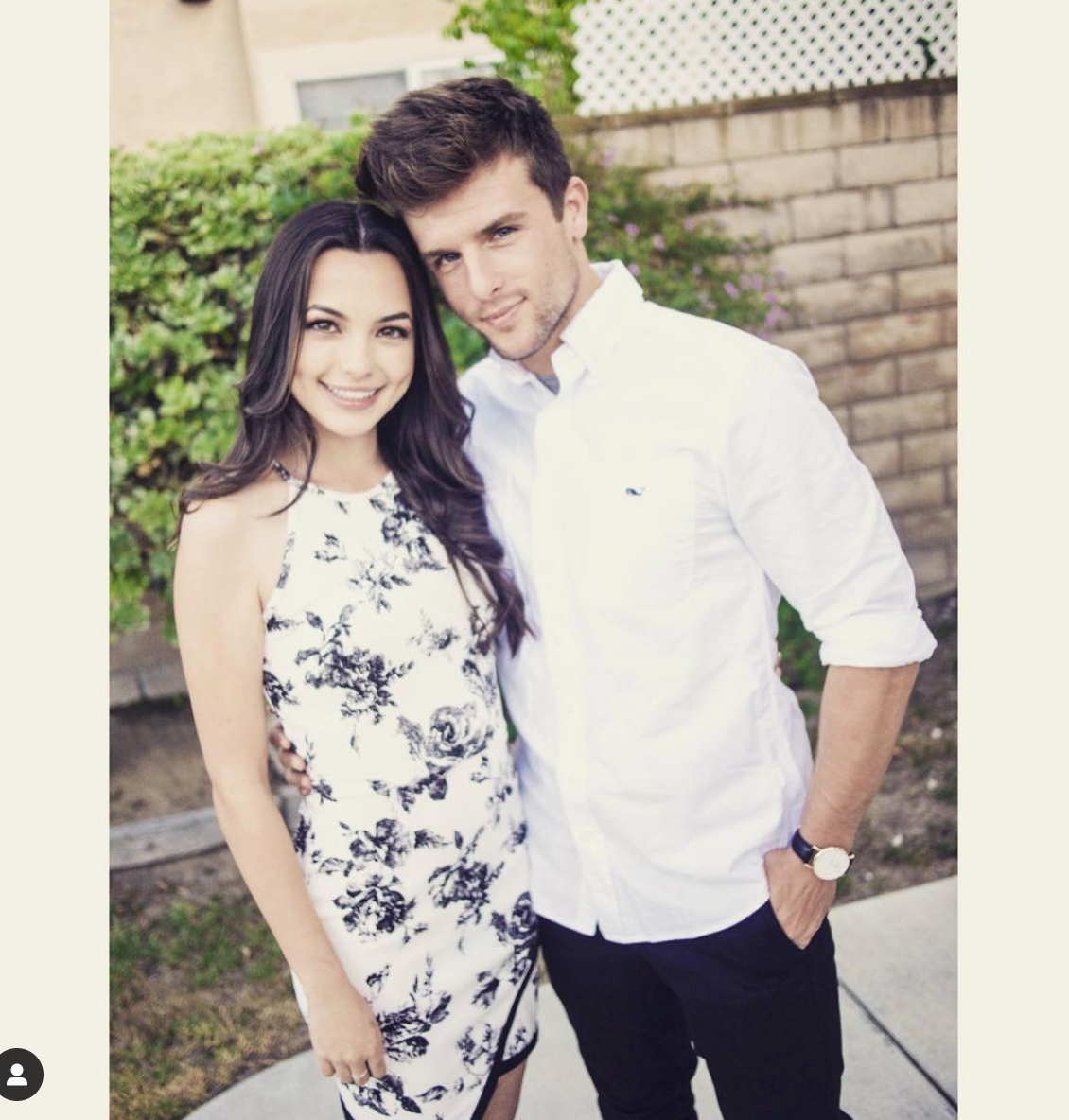 komfortabel lige pakistanske Are Vanessa Merrell and Bryce Hall Dating? You Might Be Disappointed