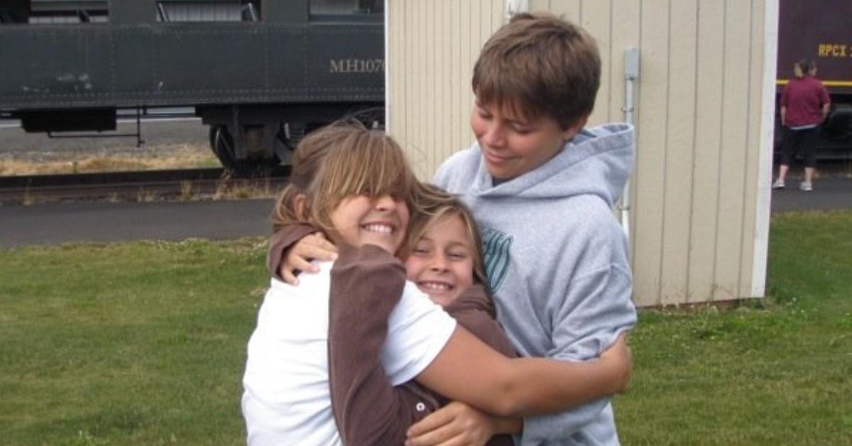 Zach Shallcross et ses sœurs Samantha et Payton étant enfants