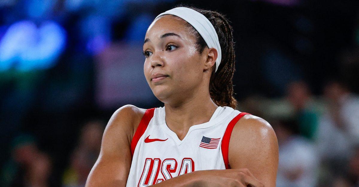 Naphreesa Collier on the court.