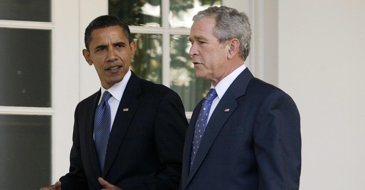 Bush Welcomes President-Elect Obama To White House (2008)