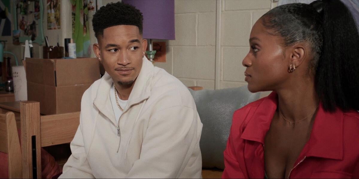 Damon Sims and Simone Hicks portrayed by Peyton Alex Smith and Geffri Maya on 'All American: Homecoming'