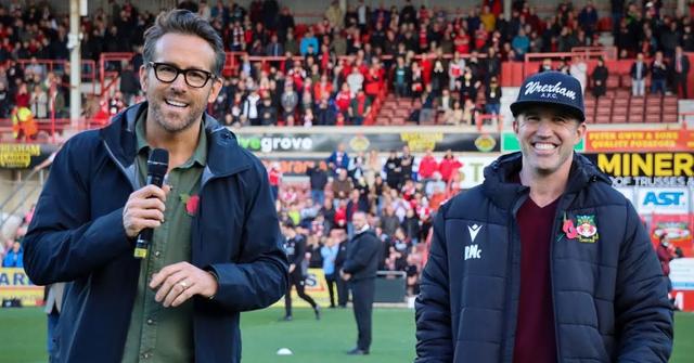 Rob McElhenney and Ryan Reynolds in 'Welcome to Wrexham'