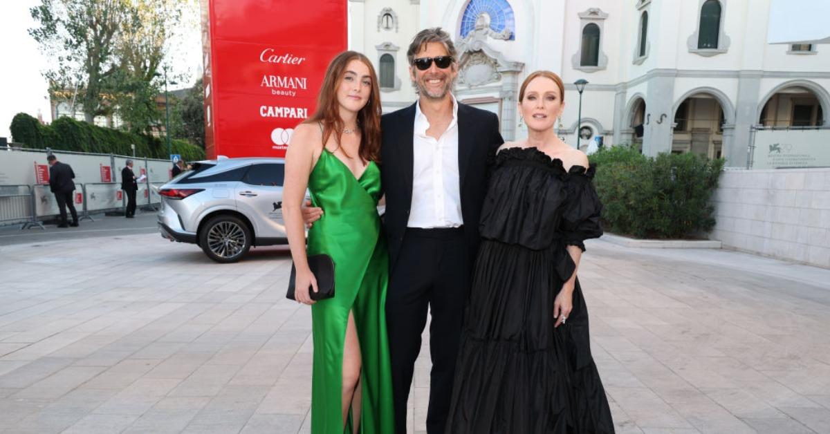 Julianne Moore with husband Bart Freundlich and daughter Liv