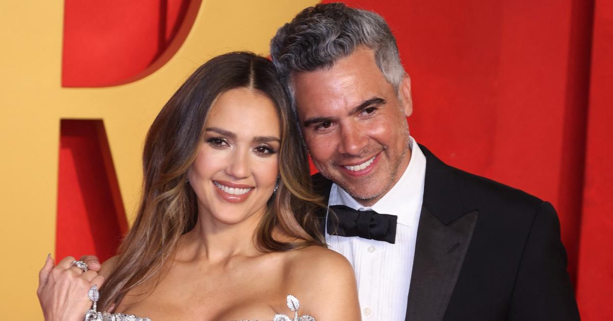 Jessica Alba and Cash Warren at the 2024 Vanity Fair Oscar's Party.