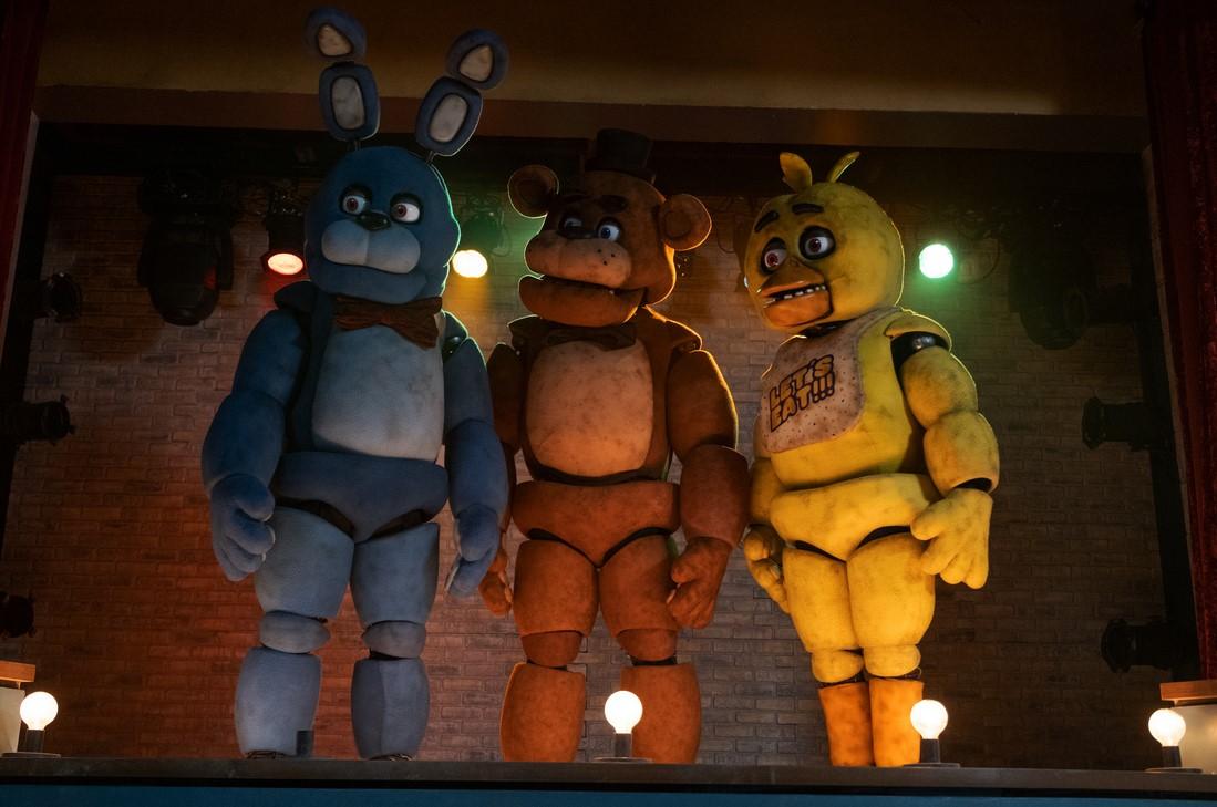 Image of animatronics from the 'FNAF' games.