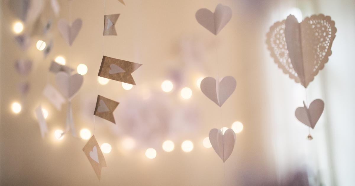 A white garland and lights festive background. 