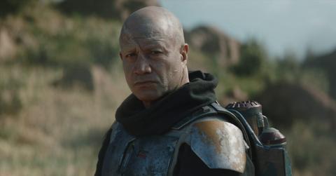 Boba Fett without his helmet in 'The Mandalorian