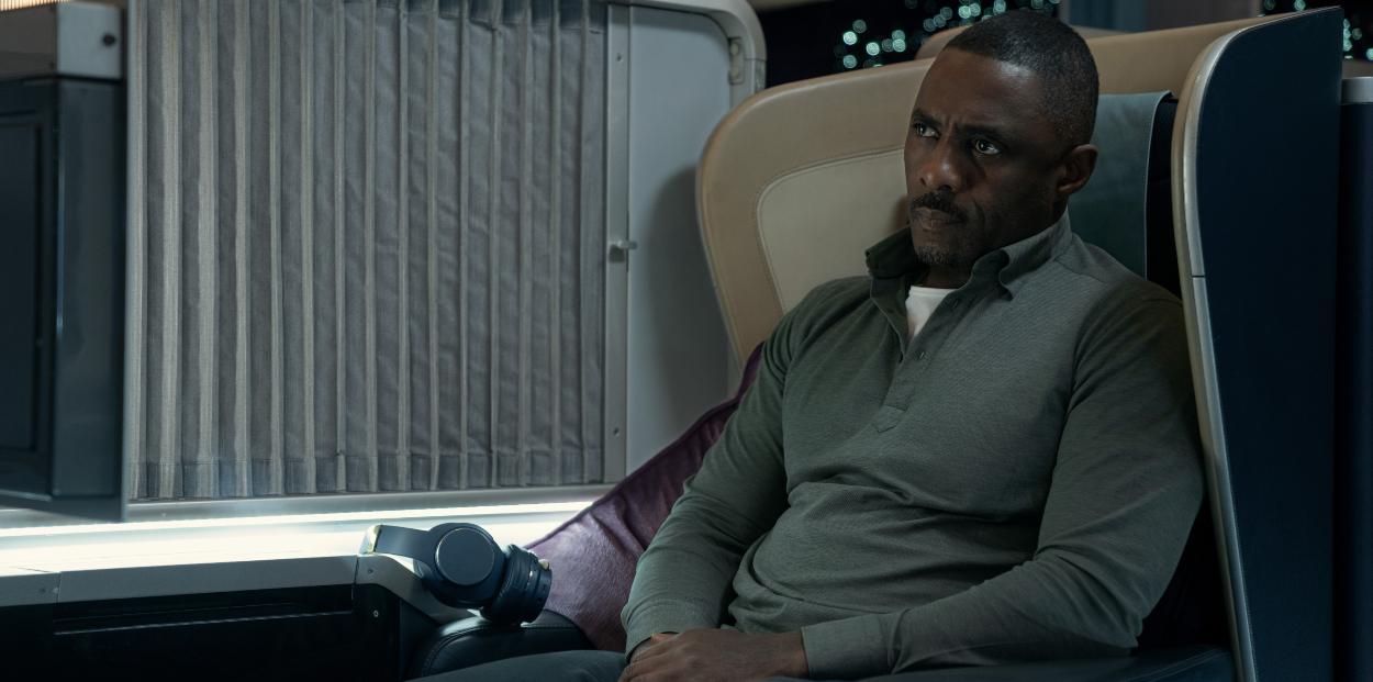 Idris Elba appears as Sam Nelson in 'Hijack'