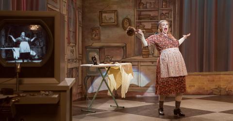 Sophie Lennon in 'Marvelous Mrs. Maisel'