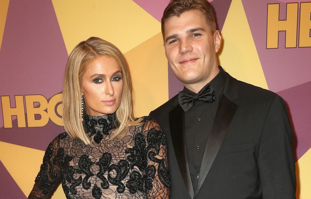 paris hilton chris zylka engaged