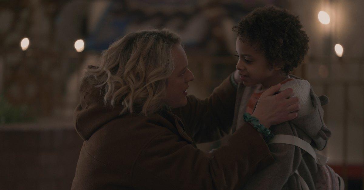 A flashback on June and Hannah in 'The Handmaid's Tale'.