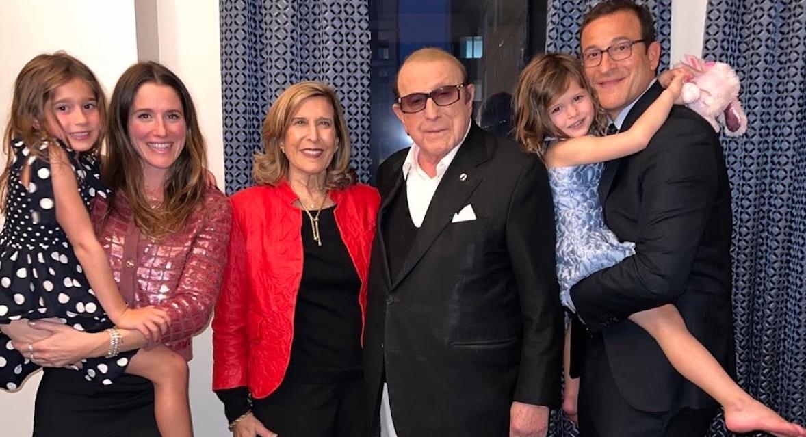 clive davis wife janet