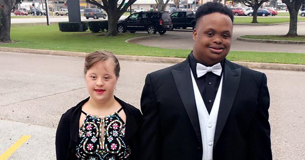 This Special Needs Prom Couple is Goals