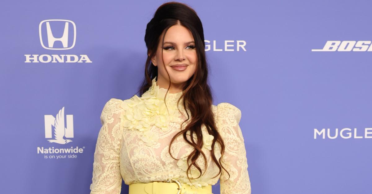 Lana Del Rey Engaged - See Her Dating History, Boyfriends - Parade