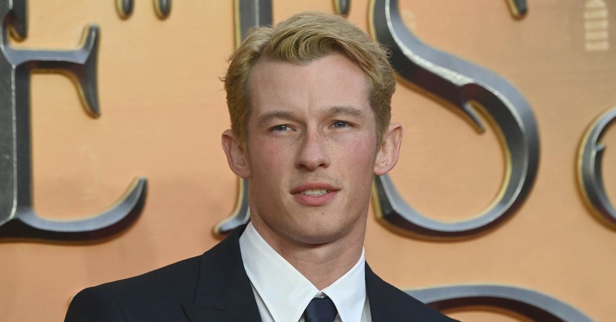 callum turner at "Fantastic Beasts: The Secret of Dumbledore" world premiere in 2022