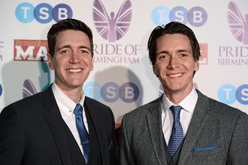 Still shot of James and Oliver Phelps