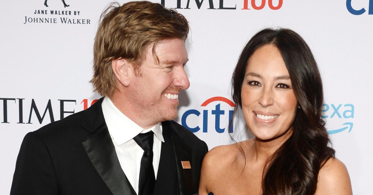 Joanna Gaines Natural Hair Fixer Upper Host Shares Pre Glam Pic