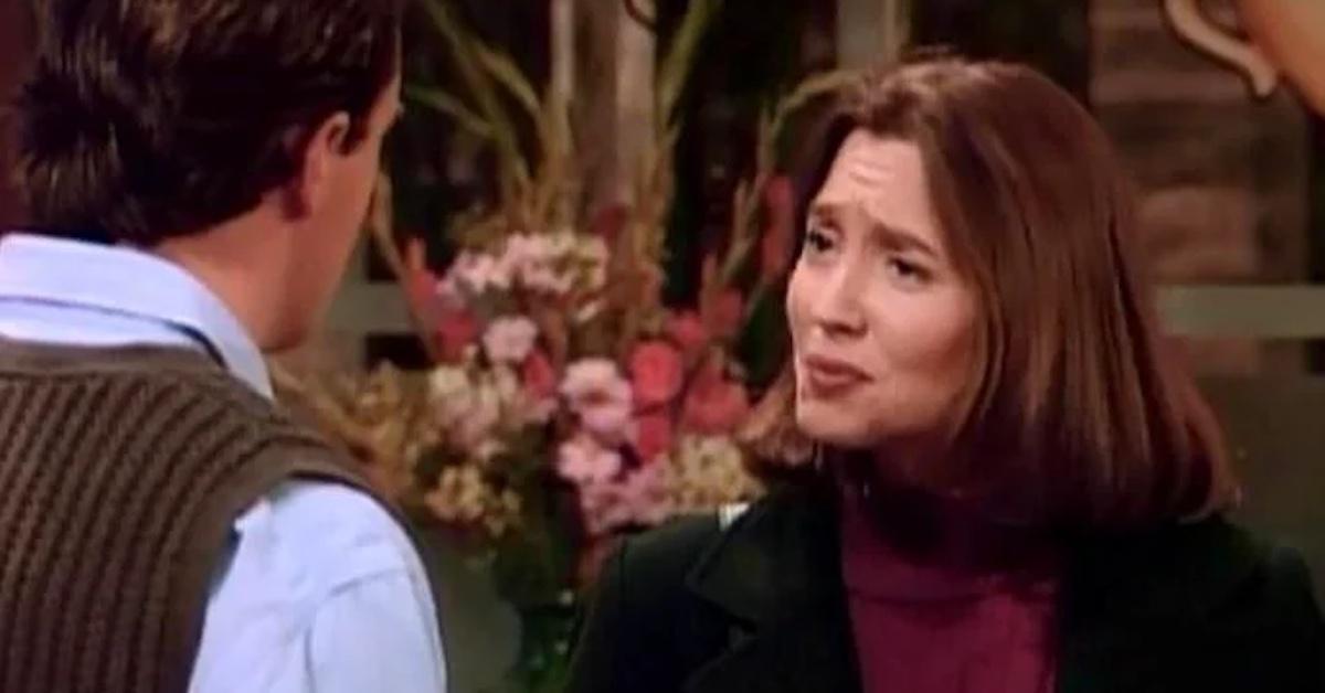 Danielle and Chandler in 'Friends'