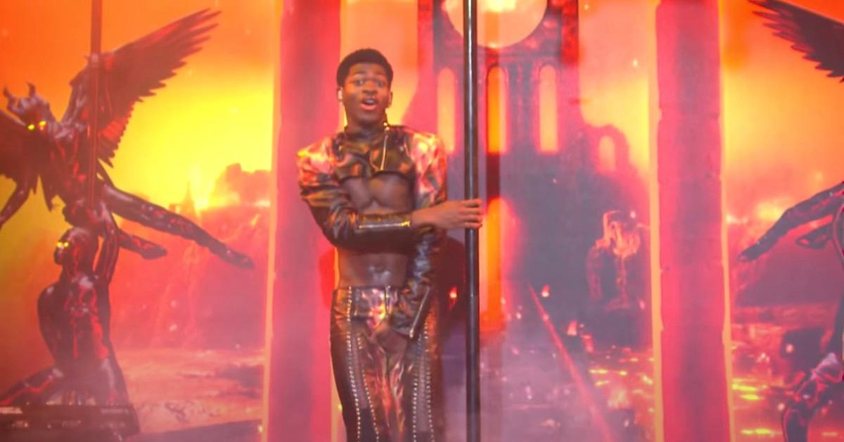 Lil Nas X ‘snl Pants “montero” Singer Suffers Wardrobe Malfunction 1579