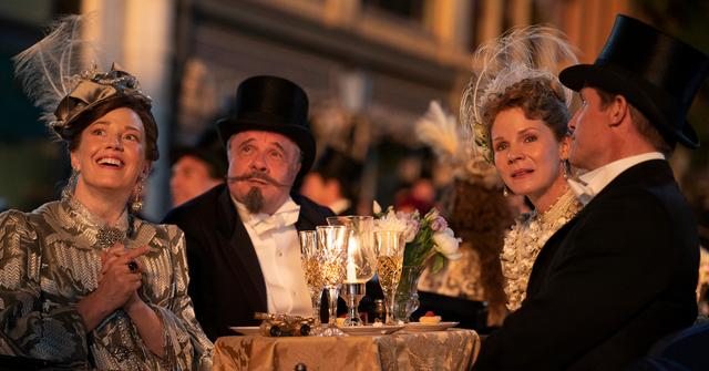 Carrie Coon, Nathan Lane, Kelli O'Hara in 'The Gilded Age'