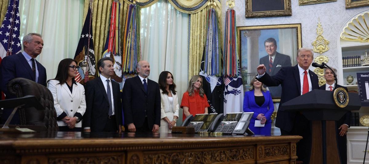 Who Fainted in the Oval Office? Inside the Shocking Moment