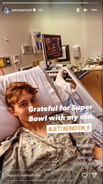 Josh deler et bilde av sønnen sin på Super Bowl søndag