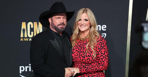 Garth Brooks and Trisha Yearwood at the 58th CMA Awards