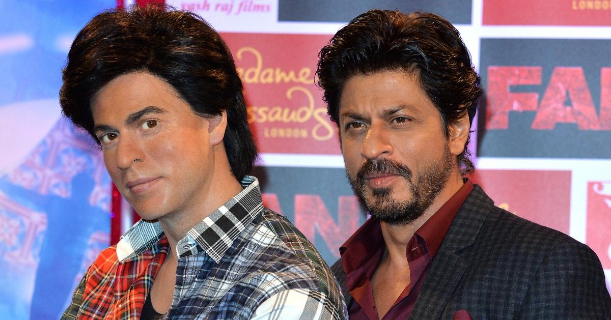 Shah Rukh Khan meets his wax figure at Madame Tussauds in 2016