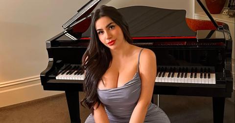 Amelia Grey