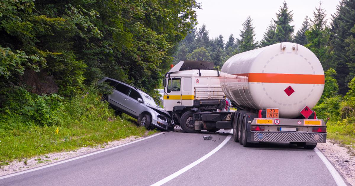 What are the Main Causes of Commercial Vehicle Accidents in Los Angeles?