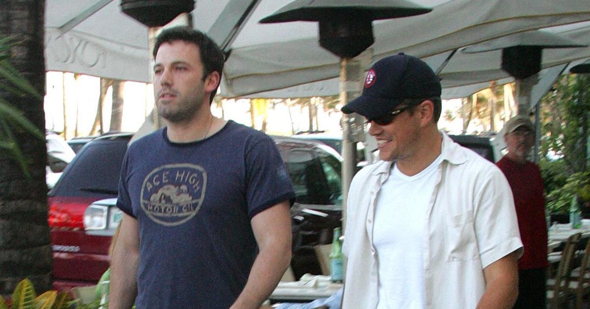 (l-r): Ben Affleck and Matt Damon walking outside