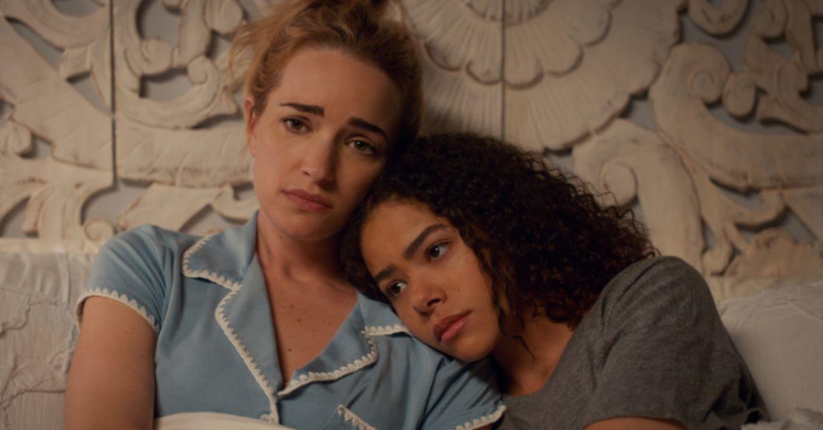 Antonia Gentry and Brianne Howey in 'Ginny & Georgia.'
