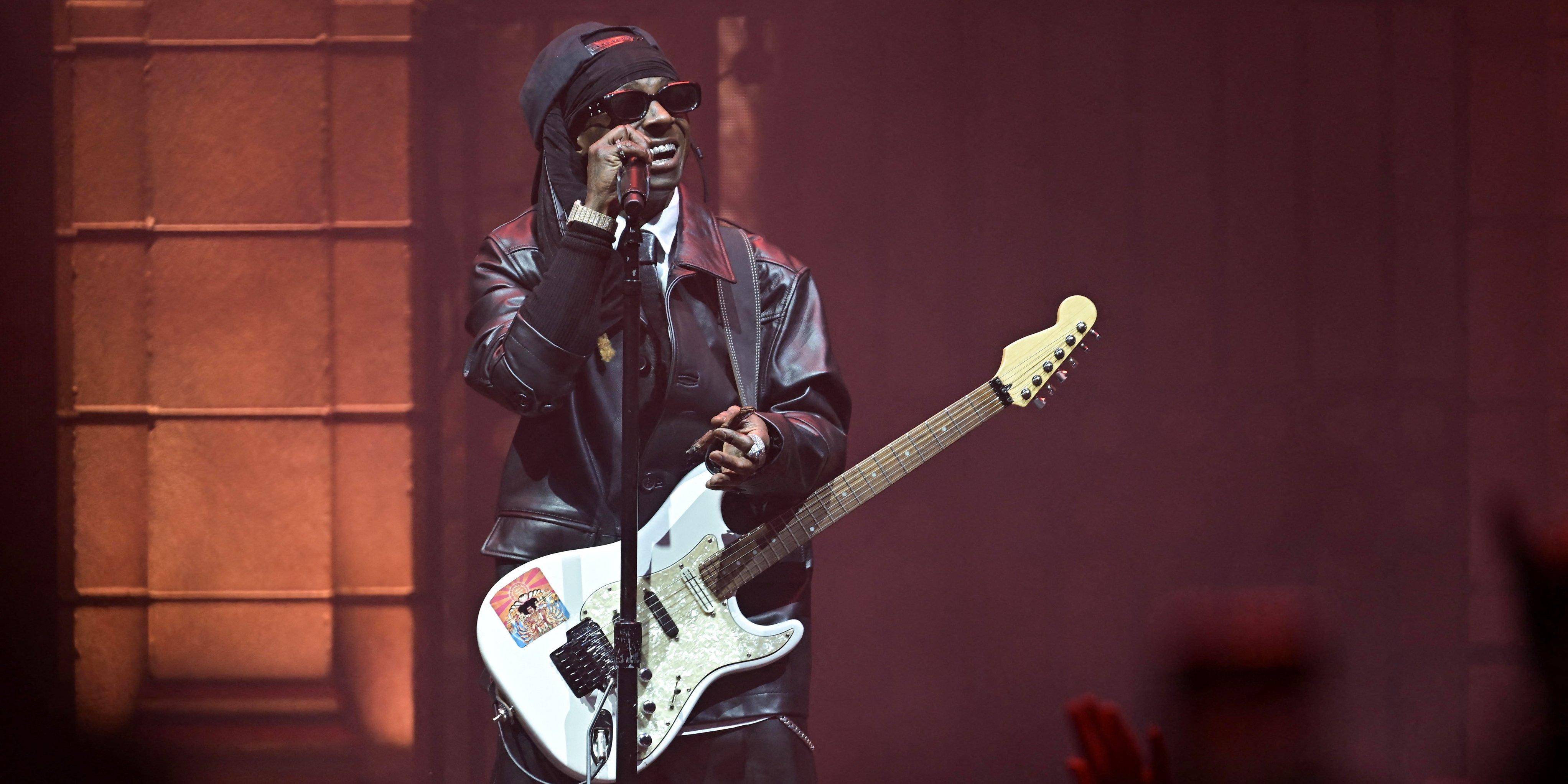 lil-wayne-performing