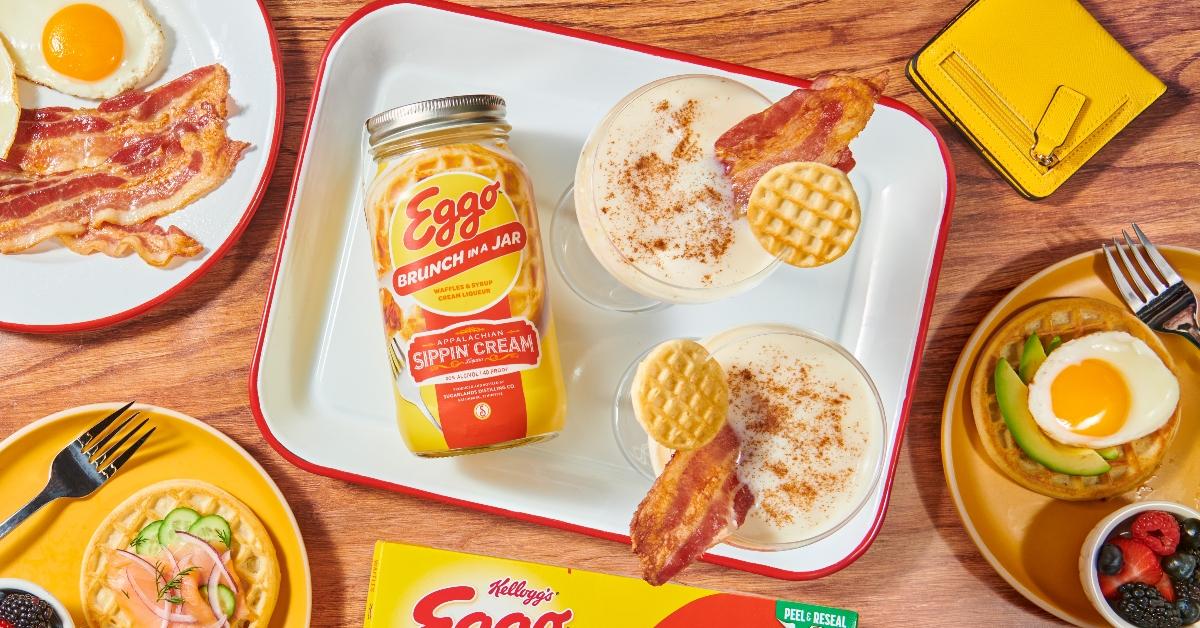 We Tried That: Eggo Brunch in a Jar Sippin' Cream